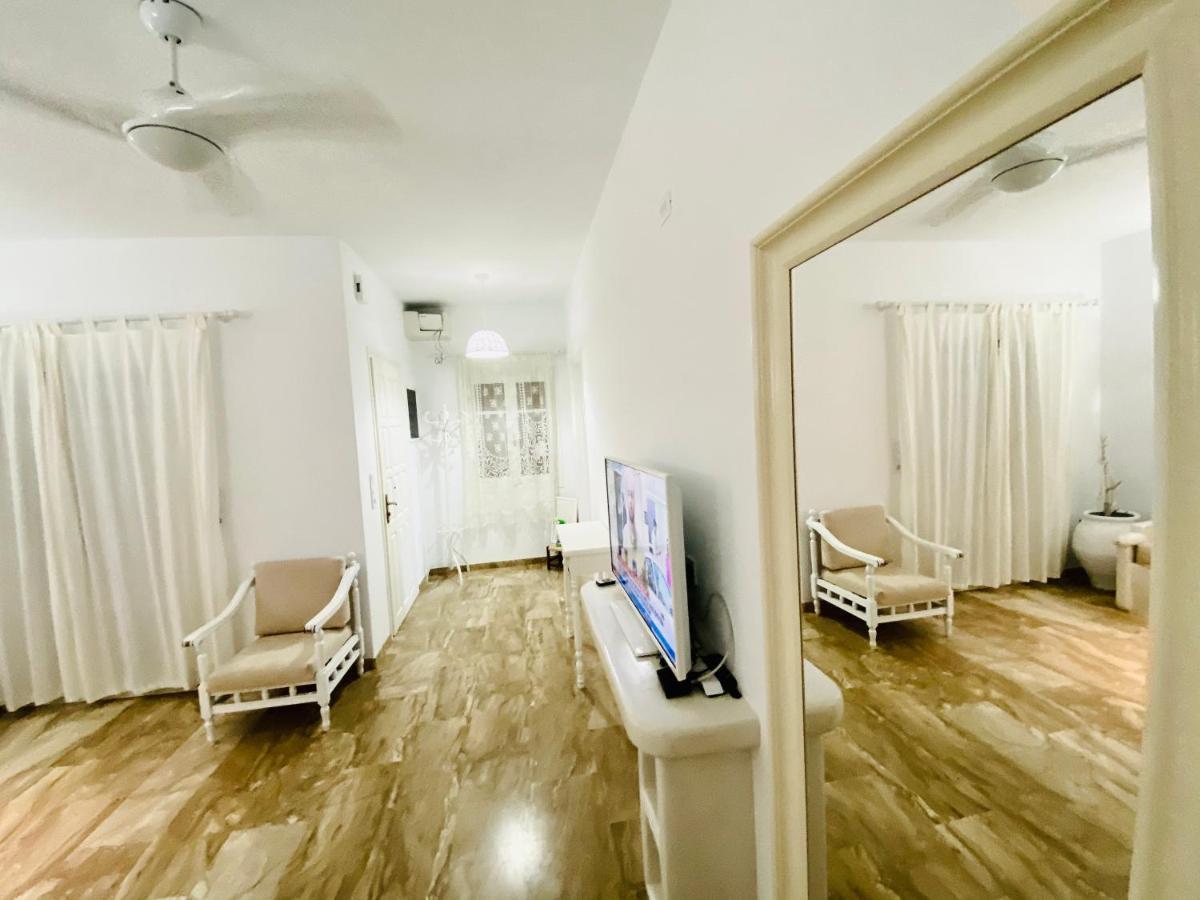 Deluxe Studios & Suites Ageri-Milos آداماس المظهر الخارجي الصورة