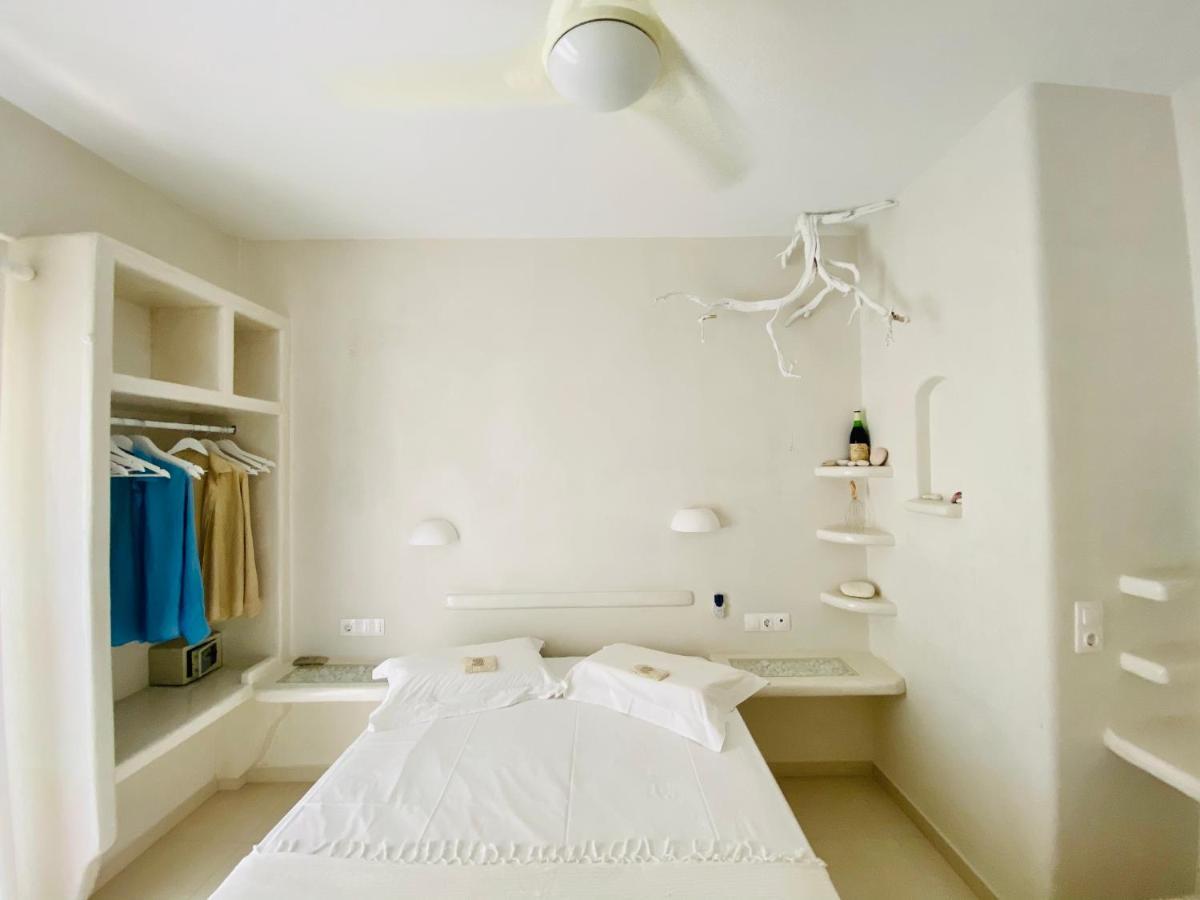 Deluxe Studios & Suites Ageri-Milos آداماس المظهر الخارجي الصورة